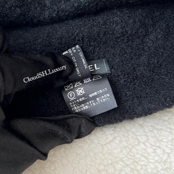 Auth Chanel Classic CC Logo Black Cashmere Beanie - Excellent - Picture 5 of 6